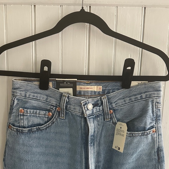 Levi’s Ribcage Wide Leg - Picture 4 of 6